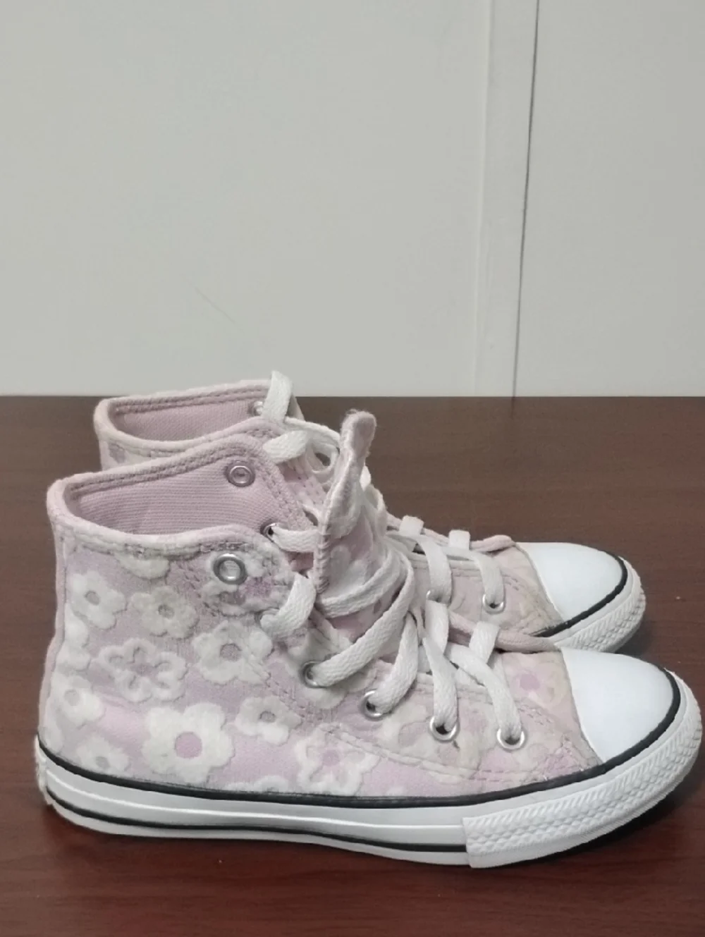 Converse Light Lavender Youth‎ 13 Textile Sneakers